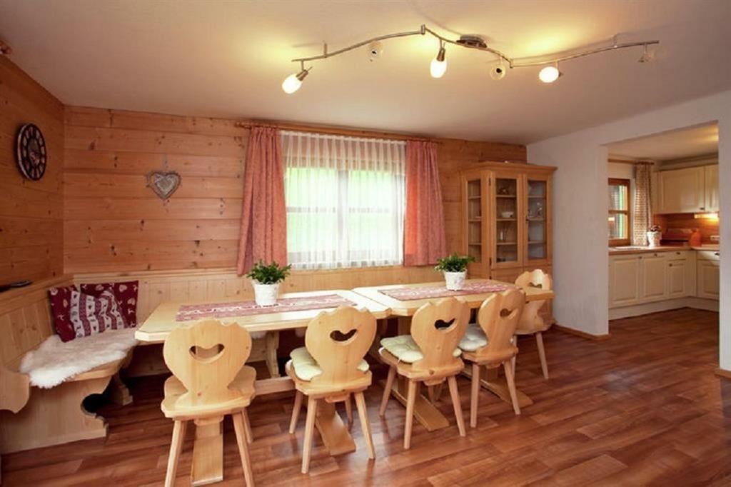 Haus Waldhof Apartment Brixen im Thale Exterior foto